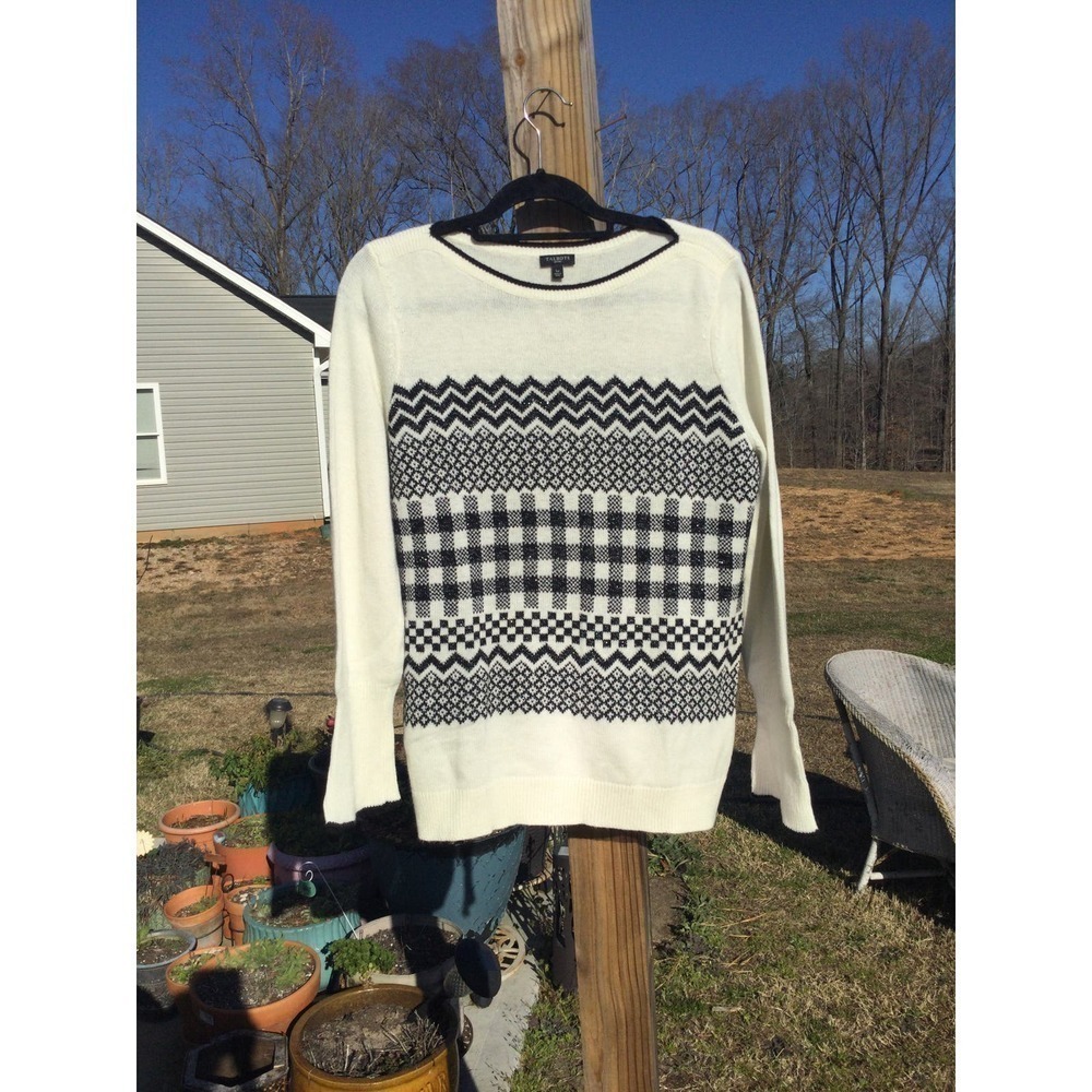 Talbots petites womens wool sweater size Lp large white black geometric metallic